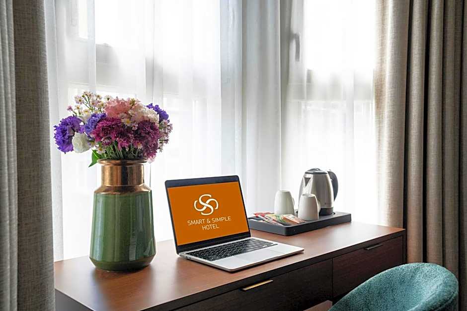 Smart and Simple Hotel Karakoy