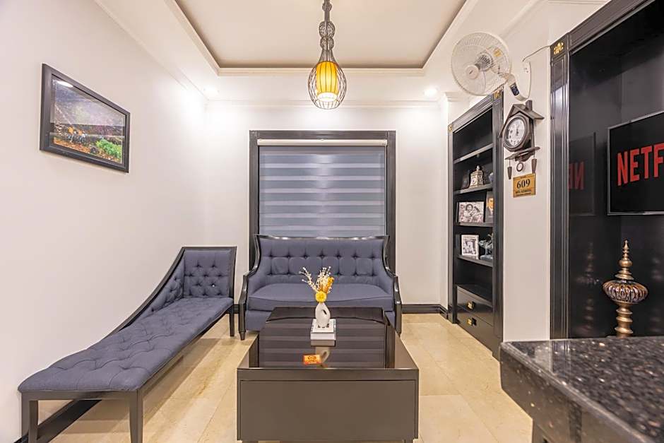 Photo 1 of 19 of Suite