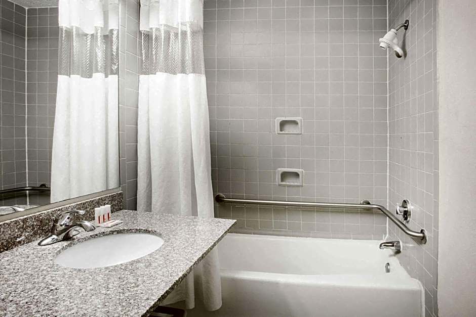 Ramada by Wyndham Wytheville