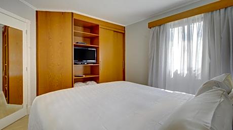 Business Class Suite