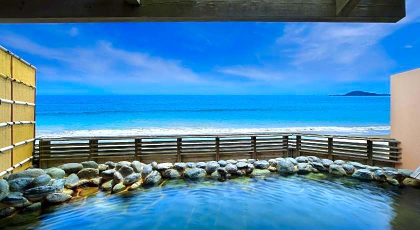 Kamogawa Grand Hotel