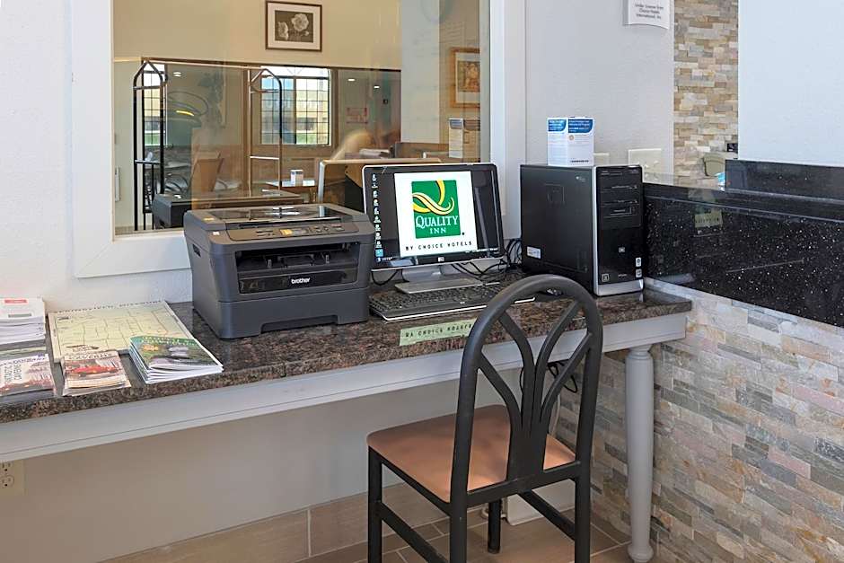 Quality Inn & Suites Mount Vernon