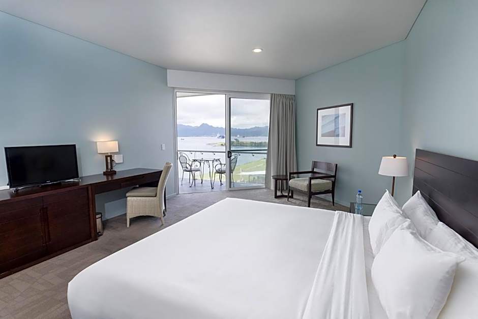 Photo 1 sur 3 de Classic 1 King Bed, Harbor View