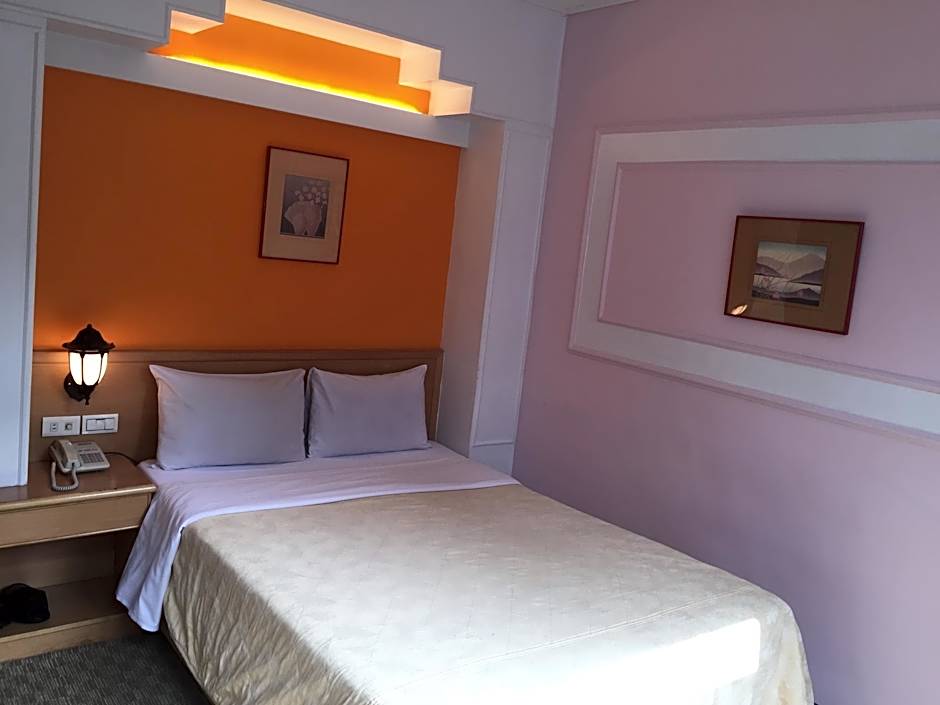 Yes Hotel