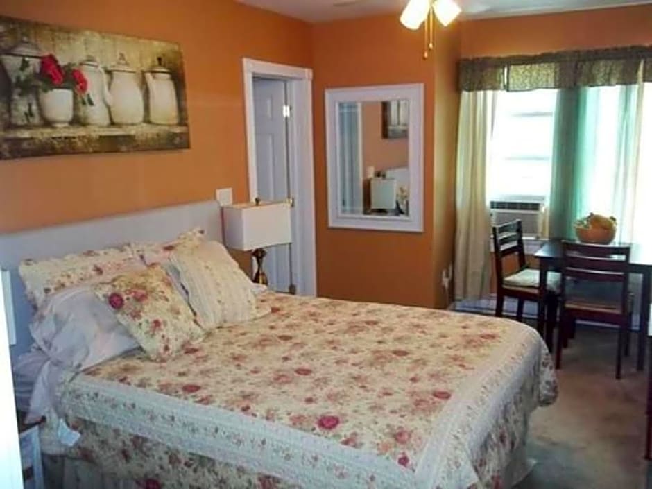 Tin Brook Bed & Breakfast