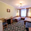 Hotel Mir