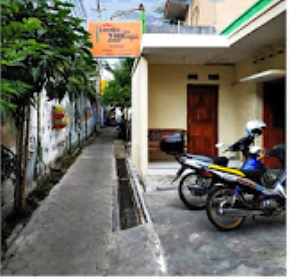 Losmen 2000 Tiga by ZUZU