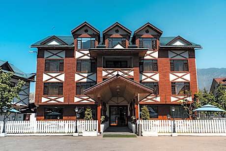Apple Orchard Resort & Spa