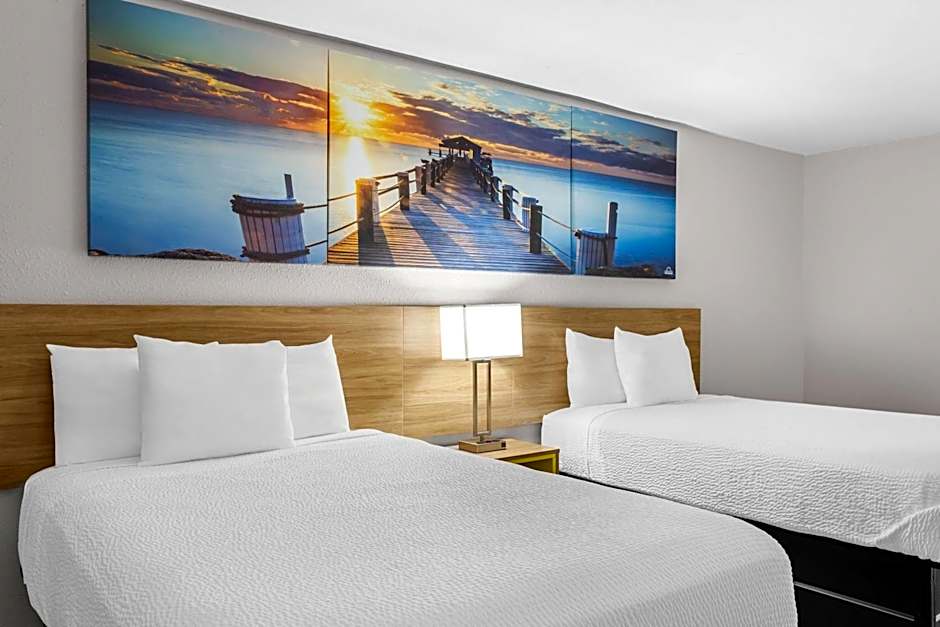 Days Inn by Wyndham Huntington