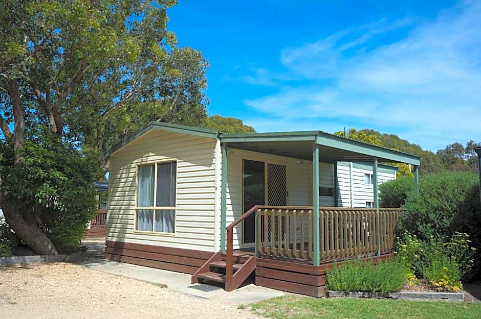 The Lakes Beachfront Holiday Park