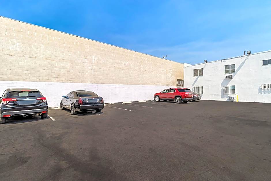 Rodeway Inn & Suites North Hollywood Burbank Airport - Universal Area