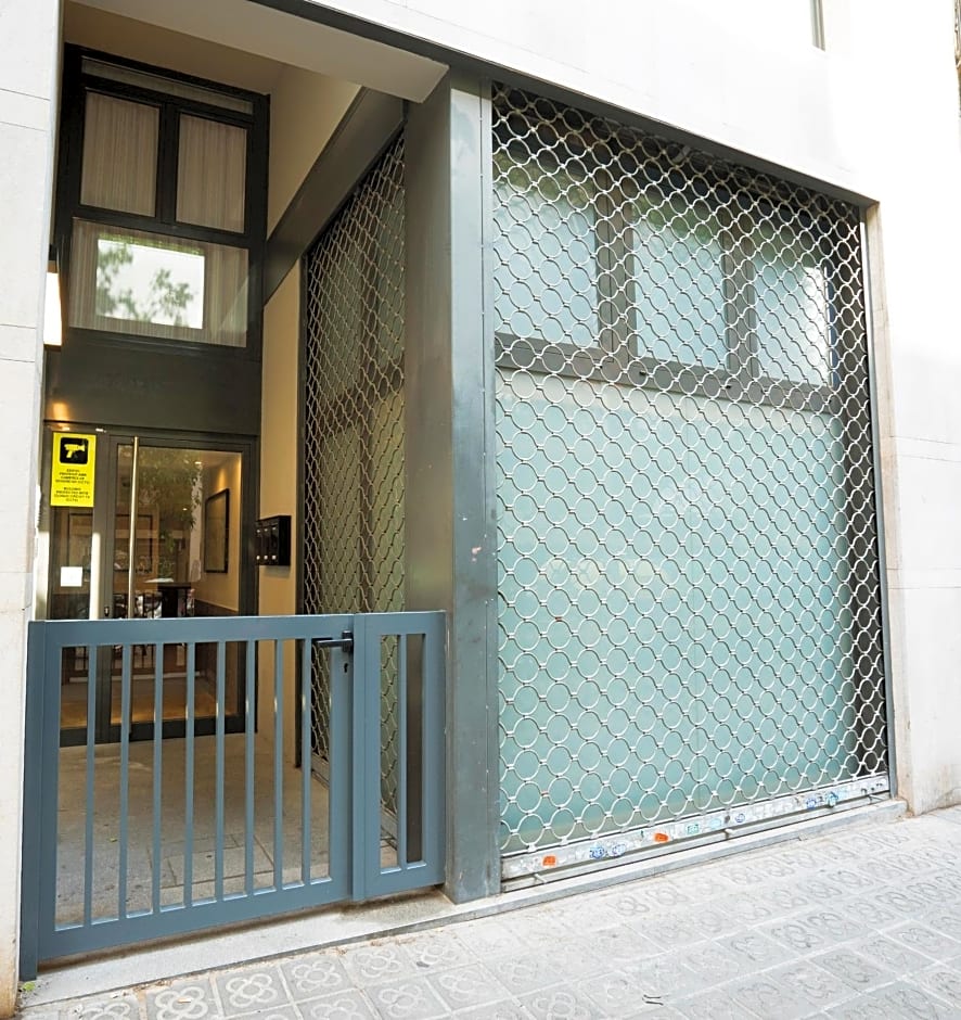 Serennia Cest Apartamentos Arc de Triomf