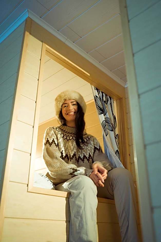 Capsule Hotel Ibedcity