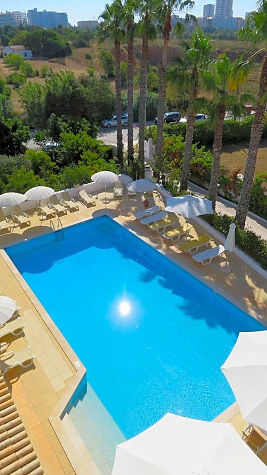 Hotel Alcaide