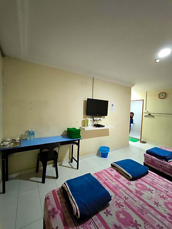 OYO 90895 Hotel Ikia