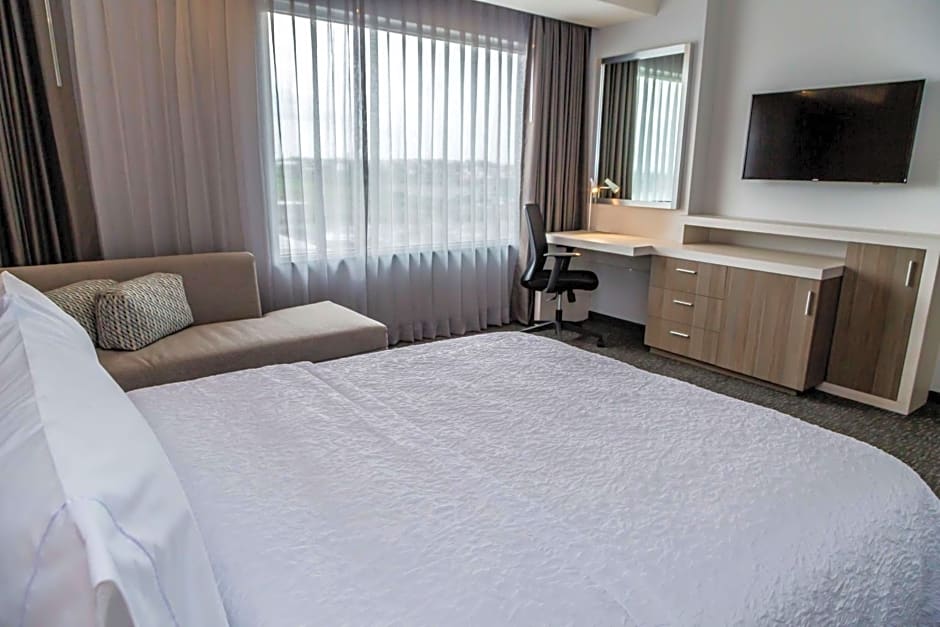 Hampton Inn & Suites By Hilton Puebla