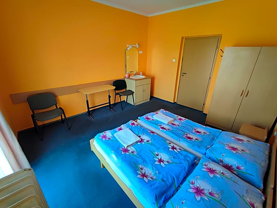 Hotel Béke Sziget Komló