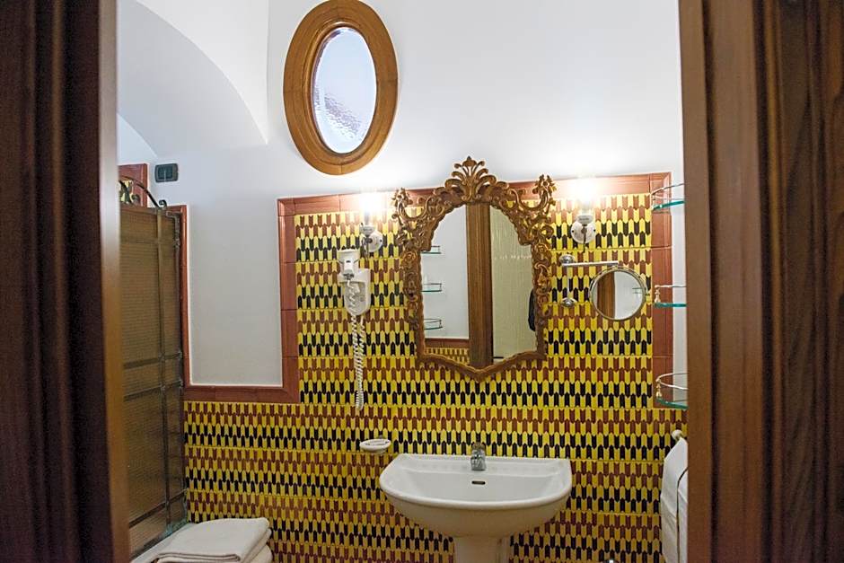 Taverna Del Capitano