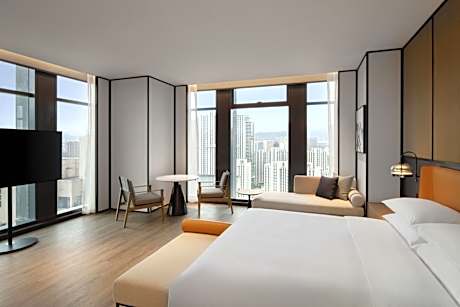 Grand King Room