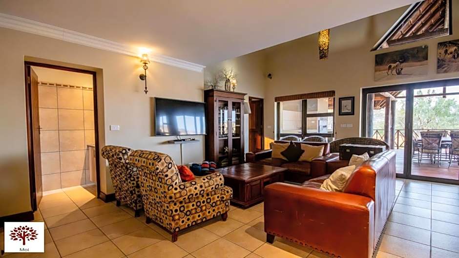 Zebula Golf and Wildlife Estate - Open Plains Pax 10 - Moi Signature Luxury villa