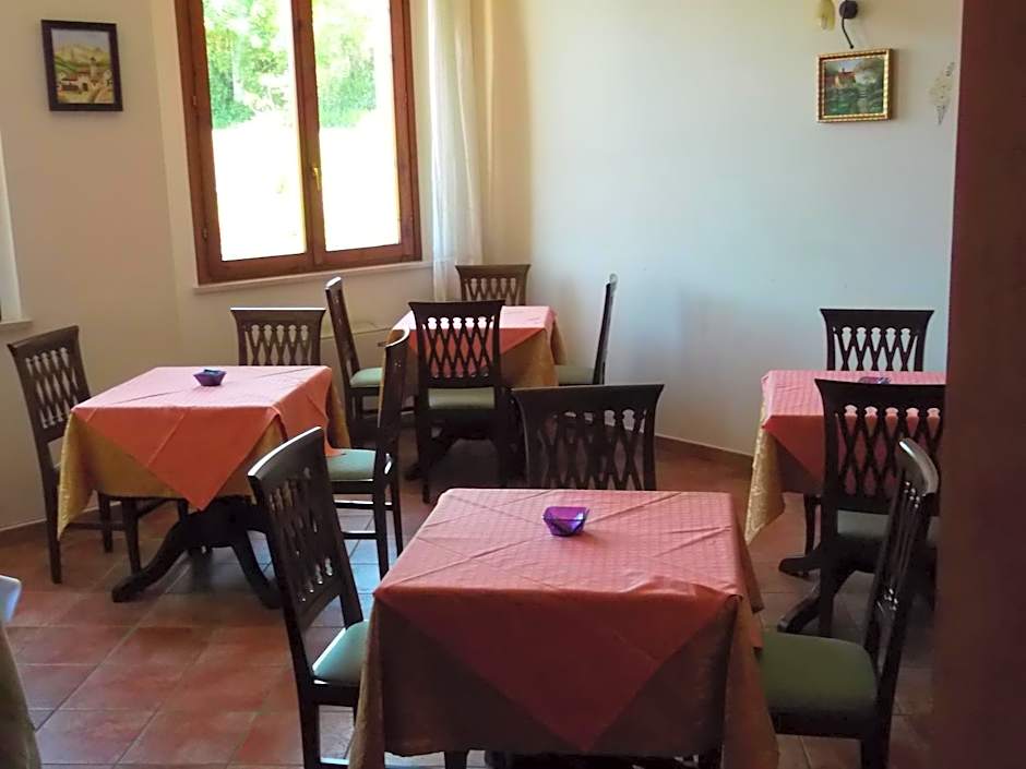 B&B Il Girasole - Rooms & House in country - air conditioned - 1500 meters from historic center
