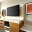 Hampton Inn & Suites San Mateo-San Francisco Airport