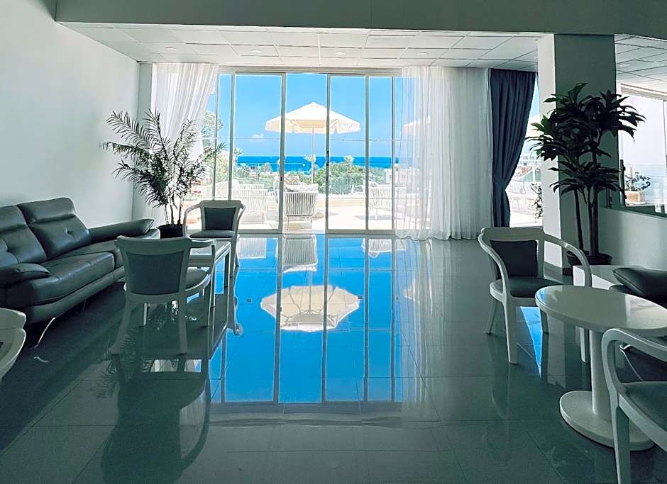 Adelais Bay Hotel
