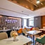 James Joyce Coffetel Shijiazhuang the Mixc Jinyuan Tower Airport Bus