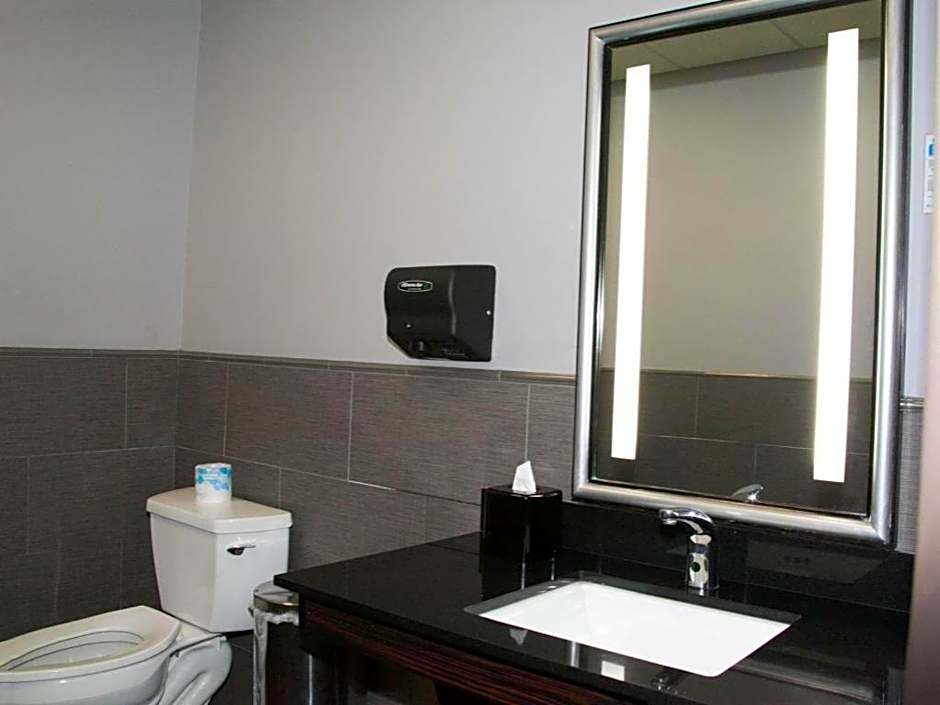 Best Western Plus Olathe Hotel & Suites