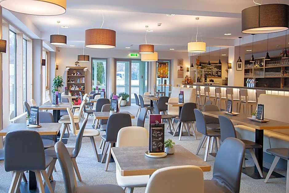 JUFA Hotel Kaprun - Summercard included