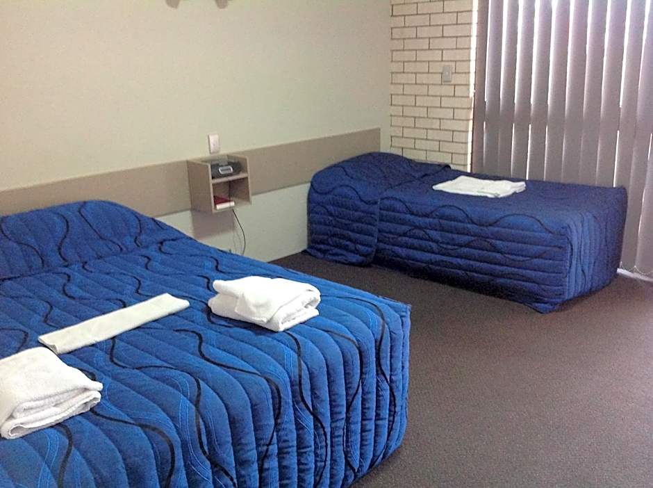 Tannum Sands Hotel / Motel