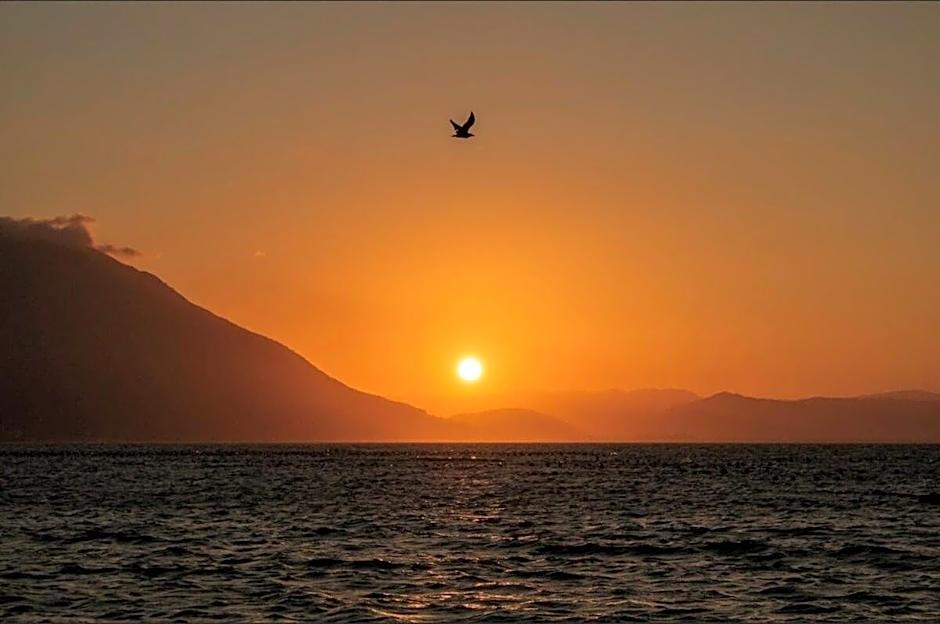 Charme, pôr do sol, praia privada. Exclusividade.