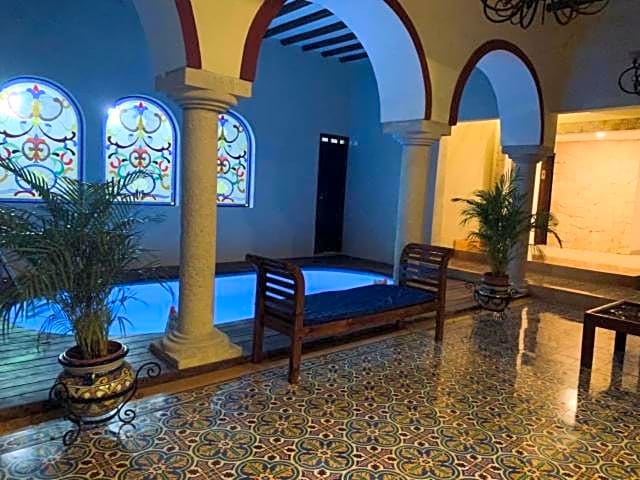 Hotel Catedral Valladolid Yucatan