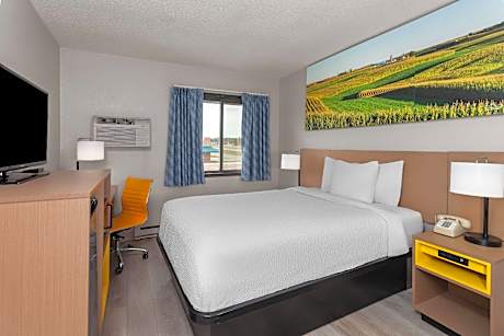 1 Double Bed Smoking