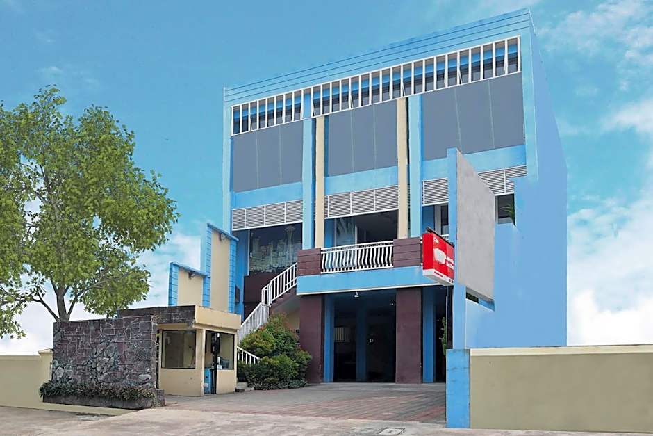 Hotel O M Authentic Kost Man