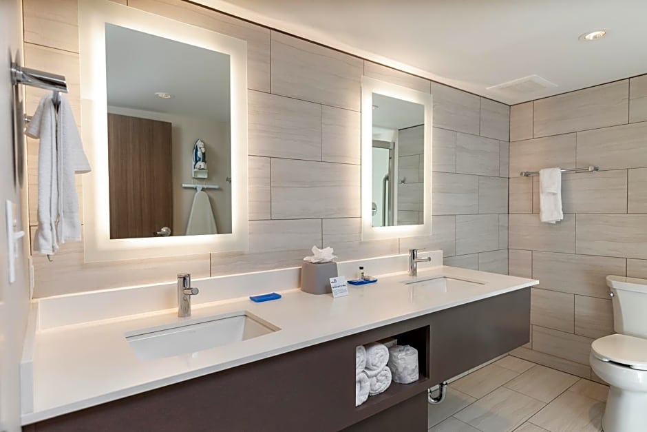 Holiday Inn Express Pensacola Beach By IHG