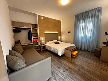 Queen Room