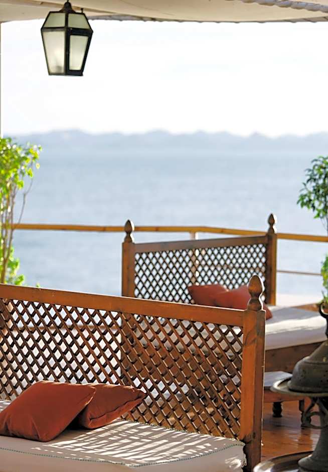 Mövenpick Prince Abbas Lake Nasser Cruise, Every Monday Four Nights From Aswan, Every Friday Three nights From Abu-Simbel - Including Excursions and Sightseeing