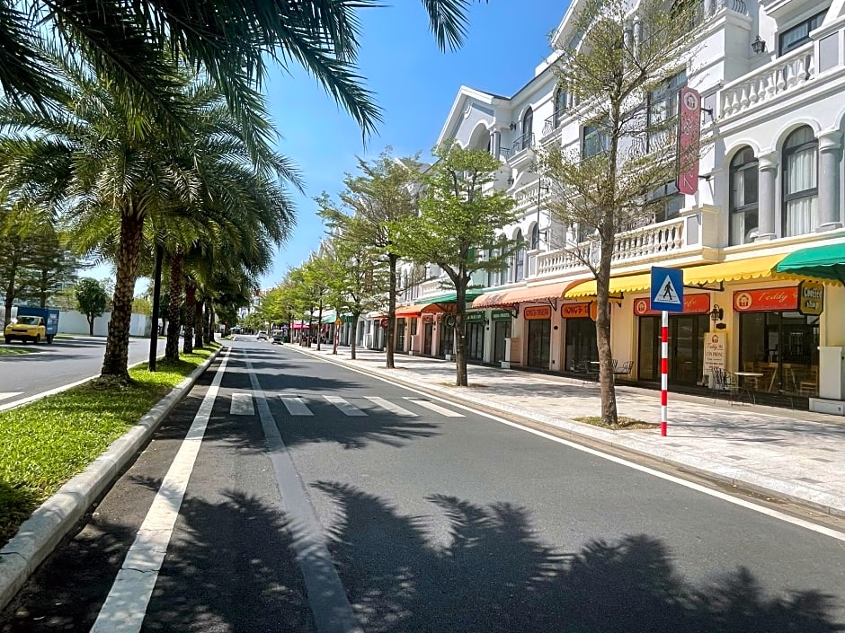 TEDDY 96 HOMESTAY & CAFE GRAND WORLD PHU QUOC