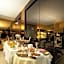 Club Hotel