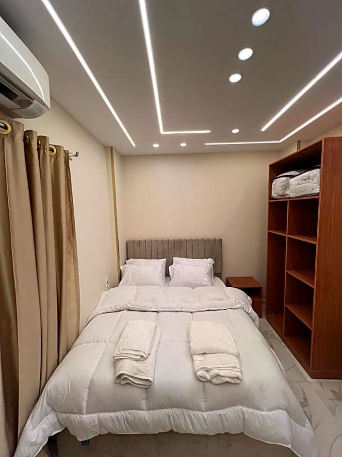 Imperial Pyramids View Inn