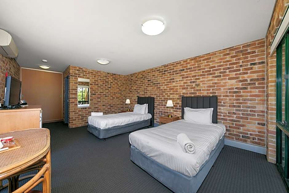 Potters Hotel & Brewery