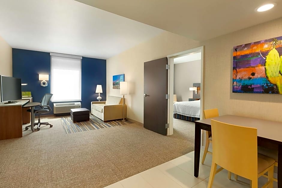 Home2 Suites by Hilton Phoenix Glendale-Westgate