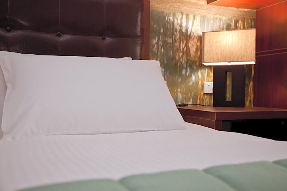 Grand Hotel and Studios