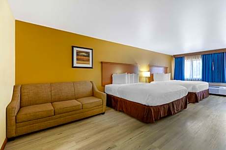 King Room with Two King Beds