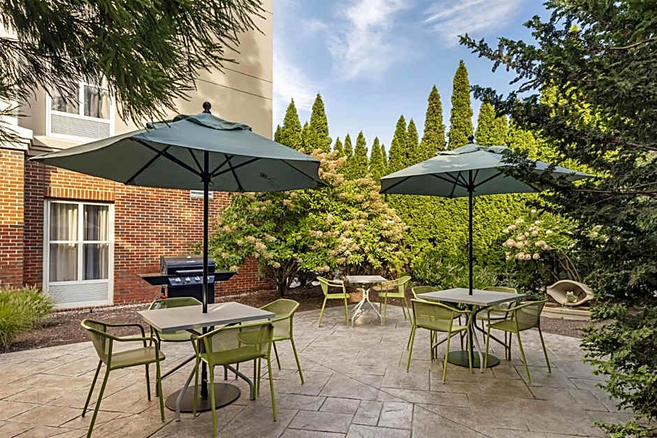 Hampton Inn By Hilton & Suites Plymouth