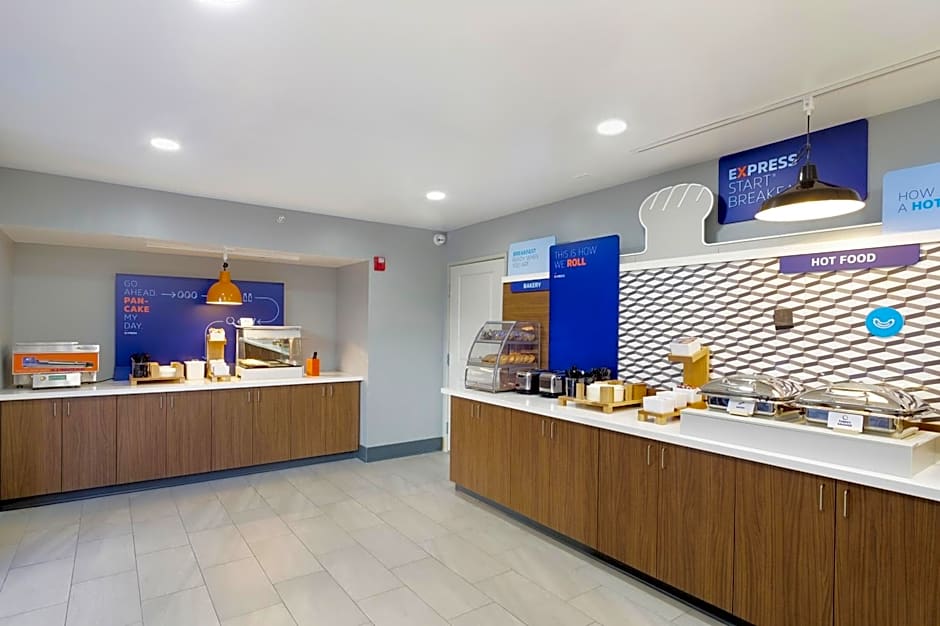 Holiday Inn Express & Suites Phoenix  Tempe By IHG