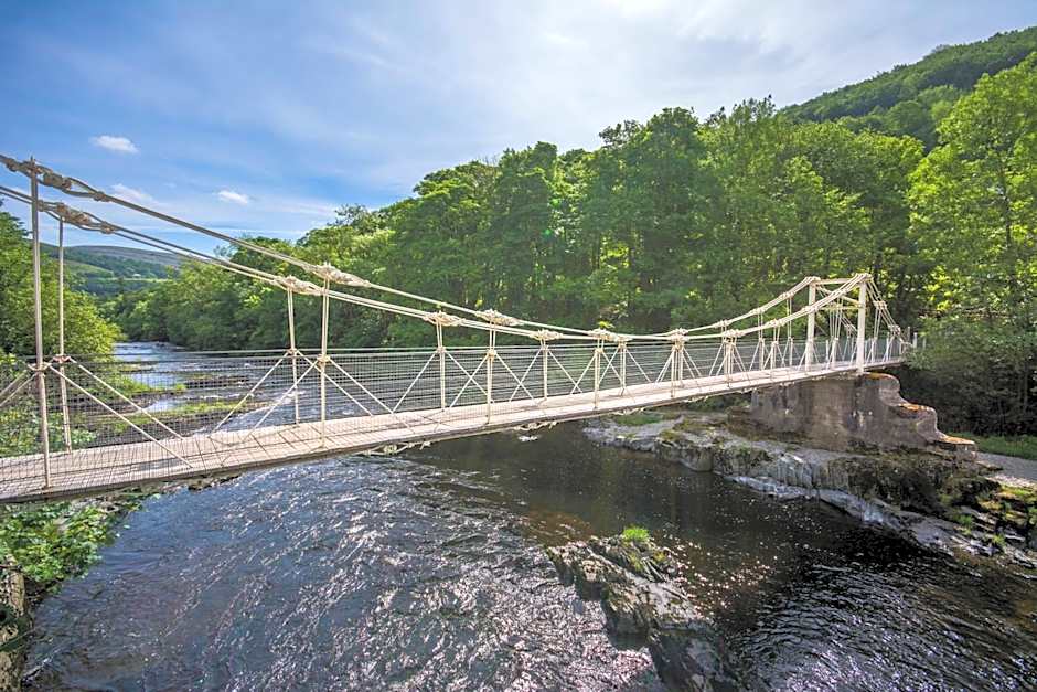 The Chainbridge Hotel