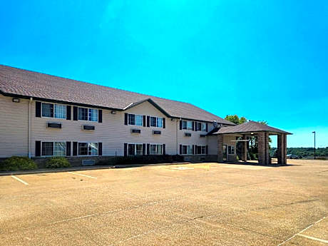 MainStay Suites LeClaire - Quad Cities