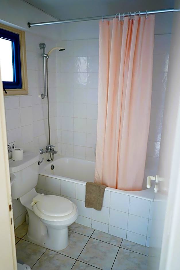 Green Bungalows Hotel Apartments